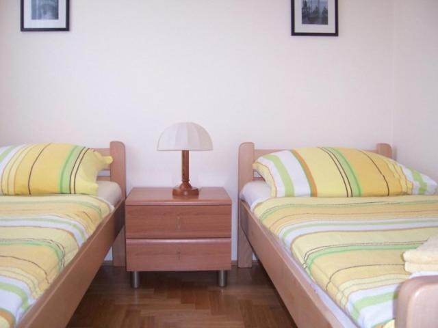 Ara-Aradi Apartment Baska  Ngoại thất bức ảnh