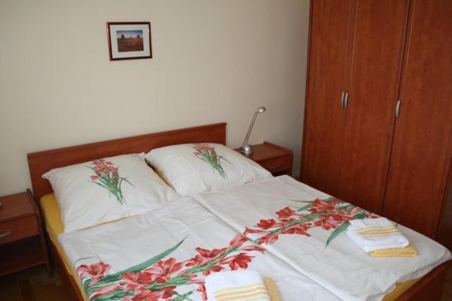 Ara-Aradi Apartment Baska  Ngoại thất bức ảnh